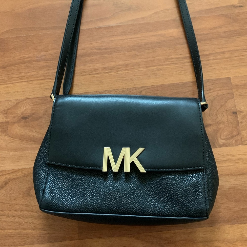 Michael Kors Montgomery Small Crossbody